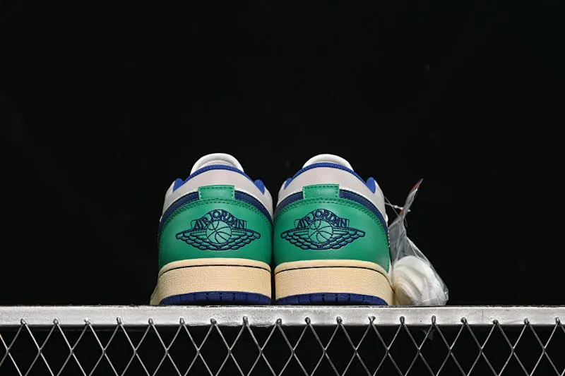 All categories Air Jordan Jordan series basketball shoes Air Jordan 1 Low Air Jordan 1 Low AJ1 Joe 1 blue and green color matching low-top cultural casual sneakers 553558-147